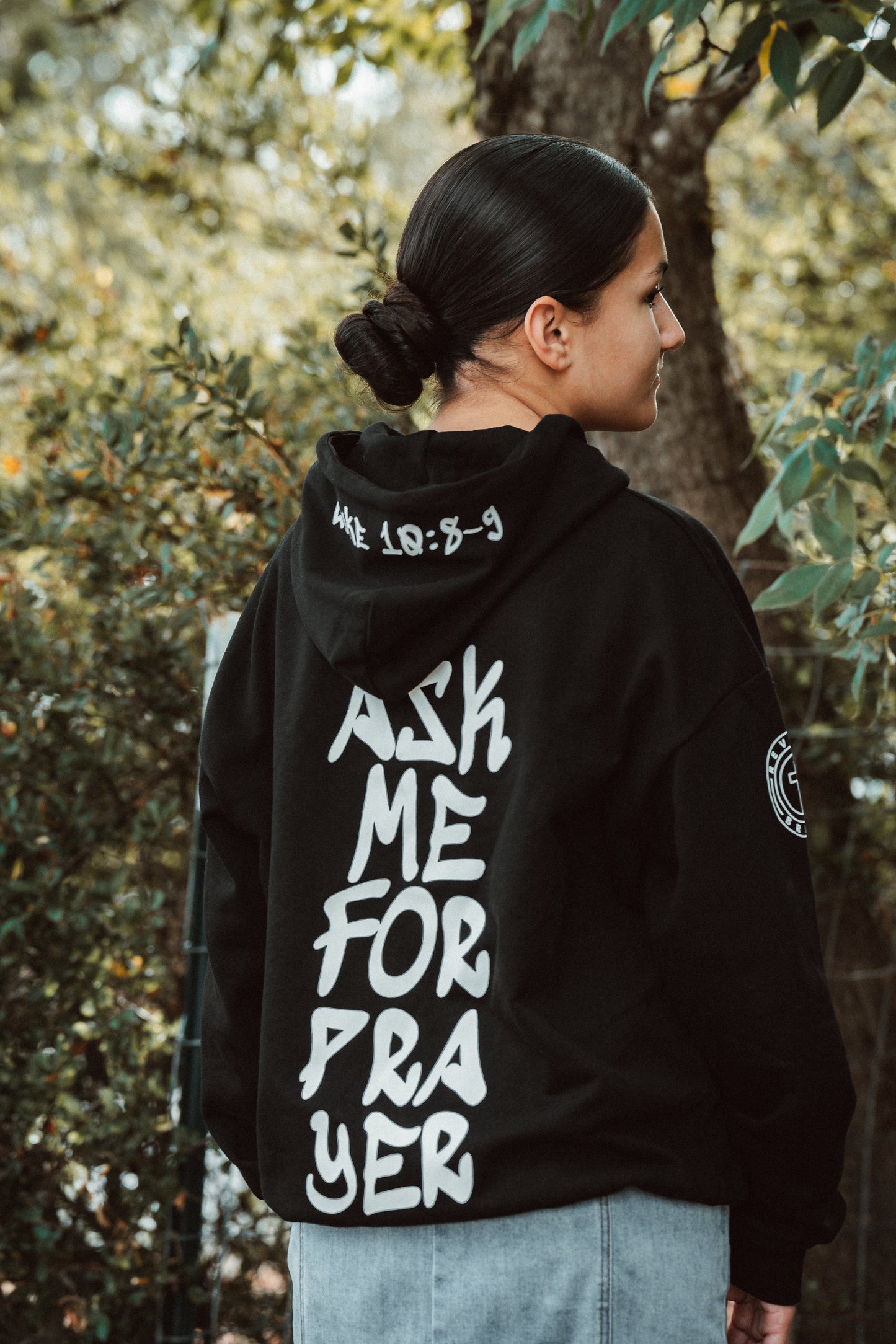 Sweat à capuche "Demandez-moi une prière"